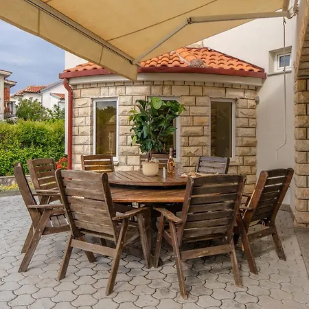 Lulic Villa Vir
